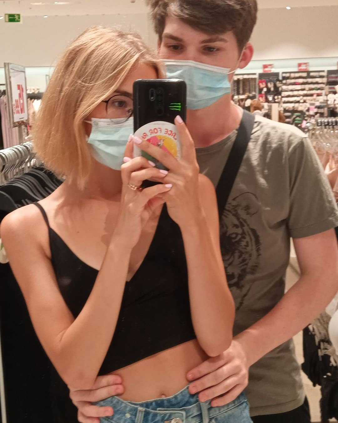 les mariés virtuels du jour